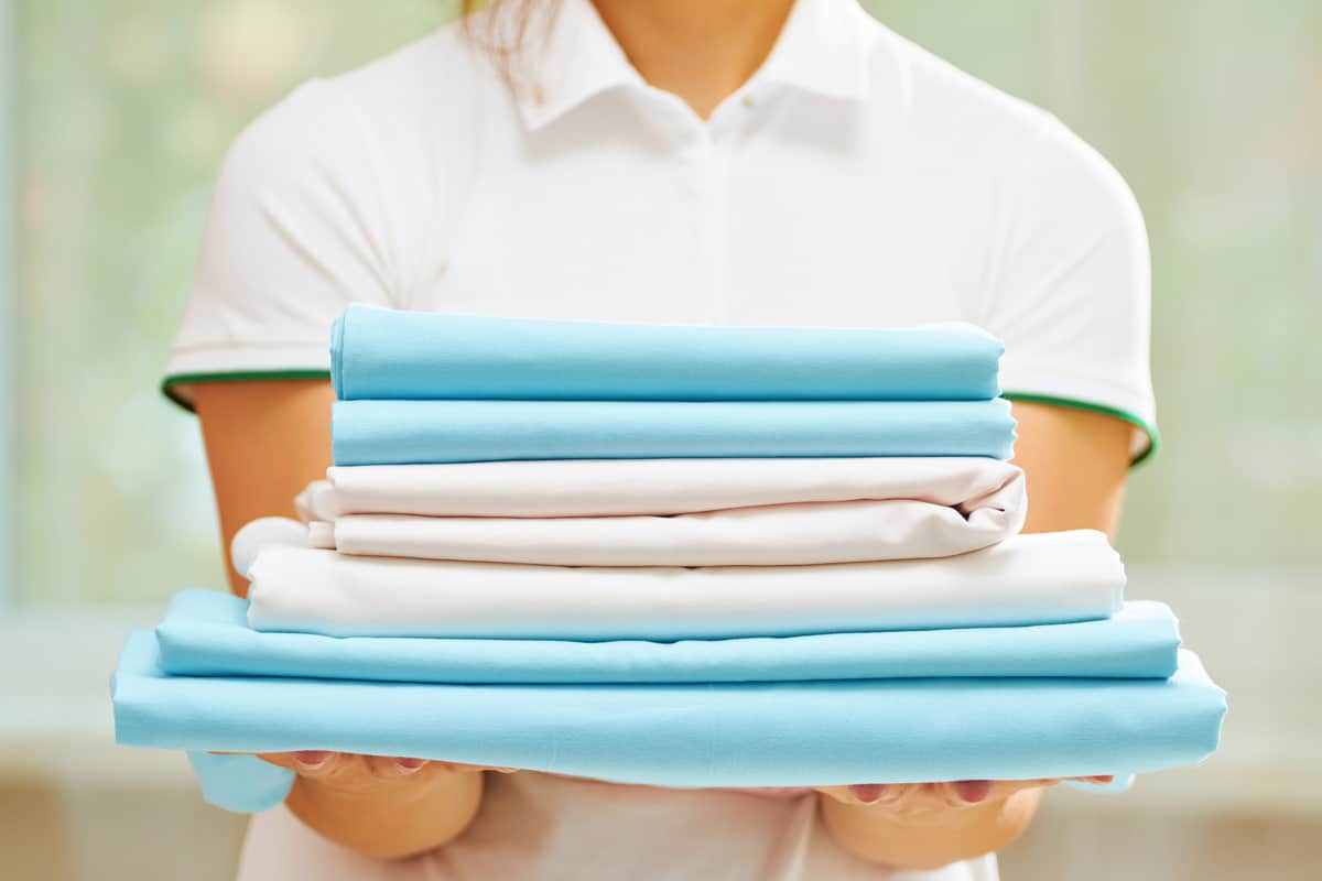 Why Toronto Businesses Are Outsourcing Commercial Laundry Services